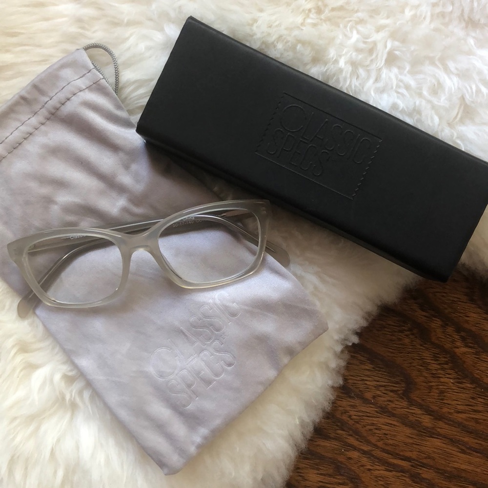 Clear classic specs